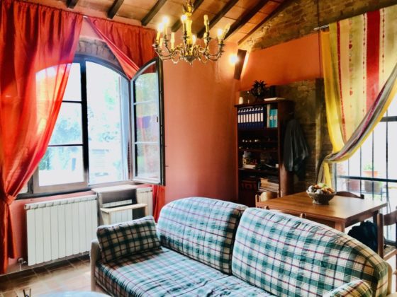 BUONCONVENTO, IL CASALINO: A COZY REFUGE IN THE MAGICAL SIENA COUNTRYSIDE € 210.000